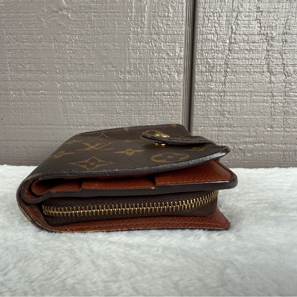 Louis Vuitton Monogram Compact Zippy/Snappy Wallet - Picture 2 of 10